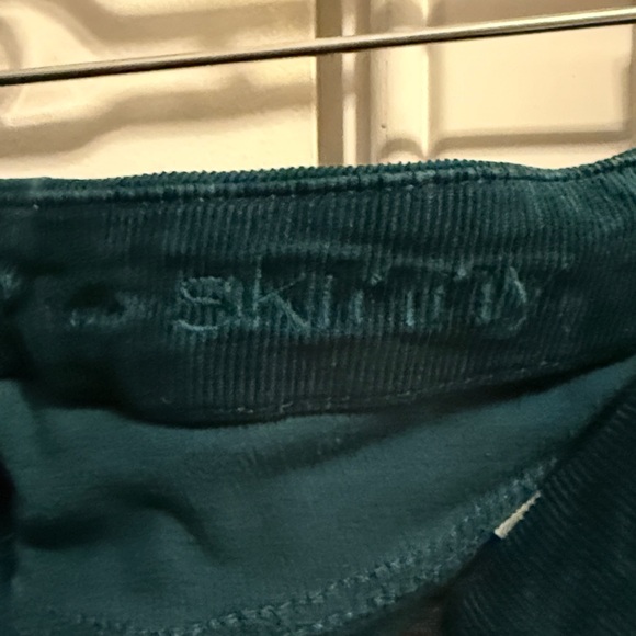 7 For All Mankind Teal Skinny Corduroys - Picture 7 of 8